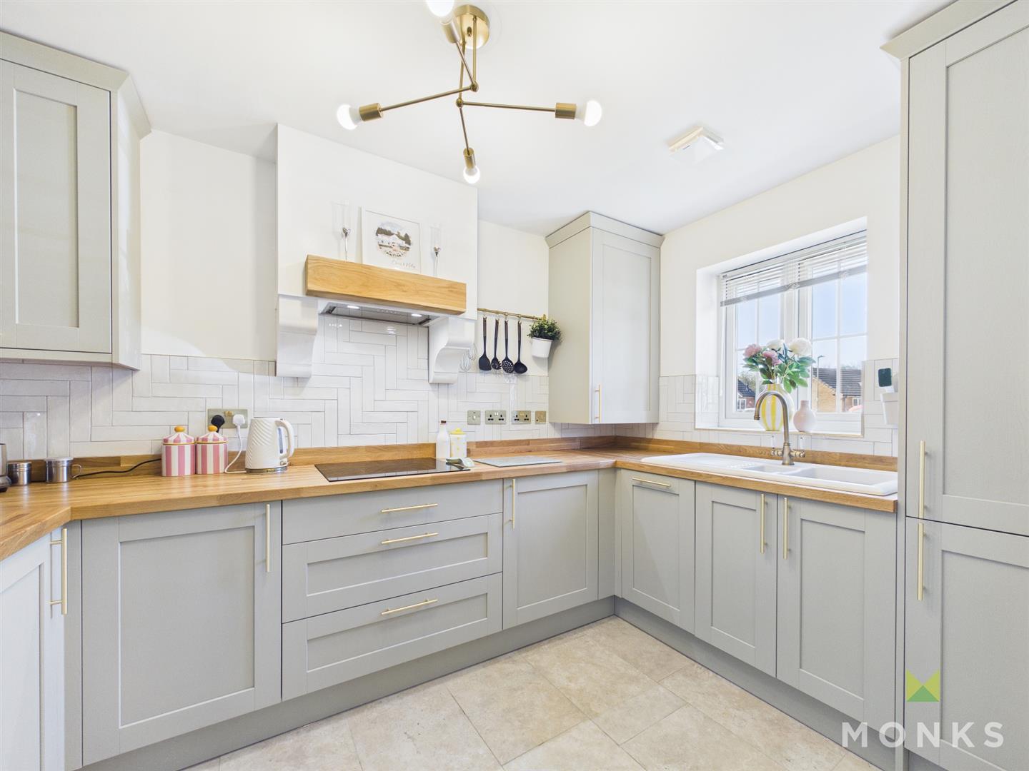 5 Lawford Gardens, Oswestry, SY11 3GX For Sale